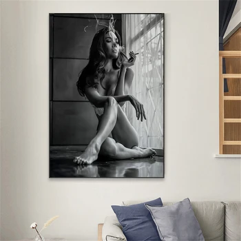 Минималистичный плакат Красивая Леди, курящая в окне, принты Модная Сексуальная девушка, Черно-белая Картина на холсте, Декор для дома и спальни